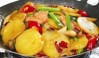 干锅土豆片怎么做,干锅花菜的做法,干锅土豆片制作